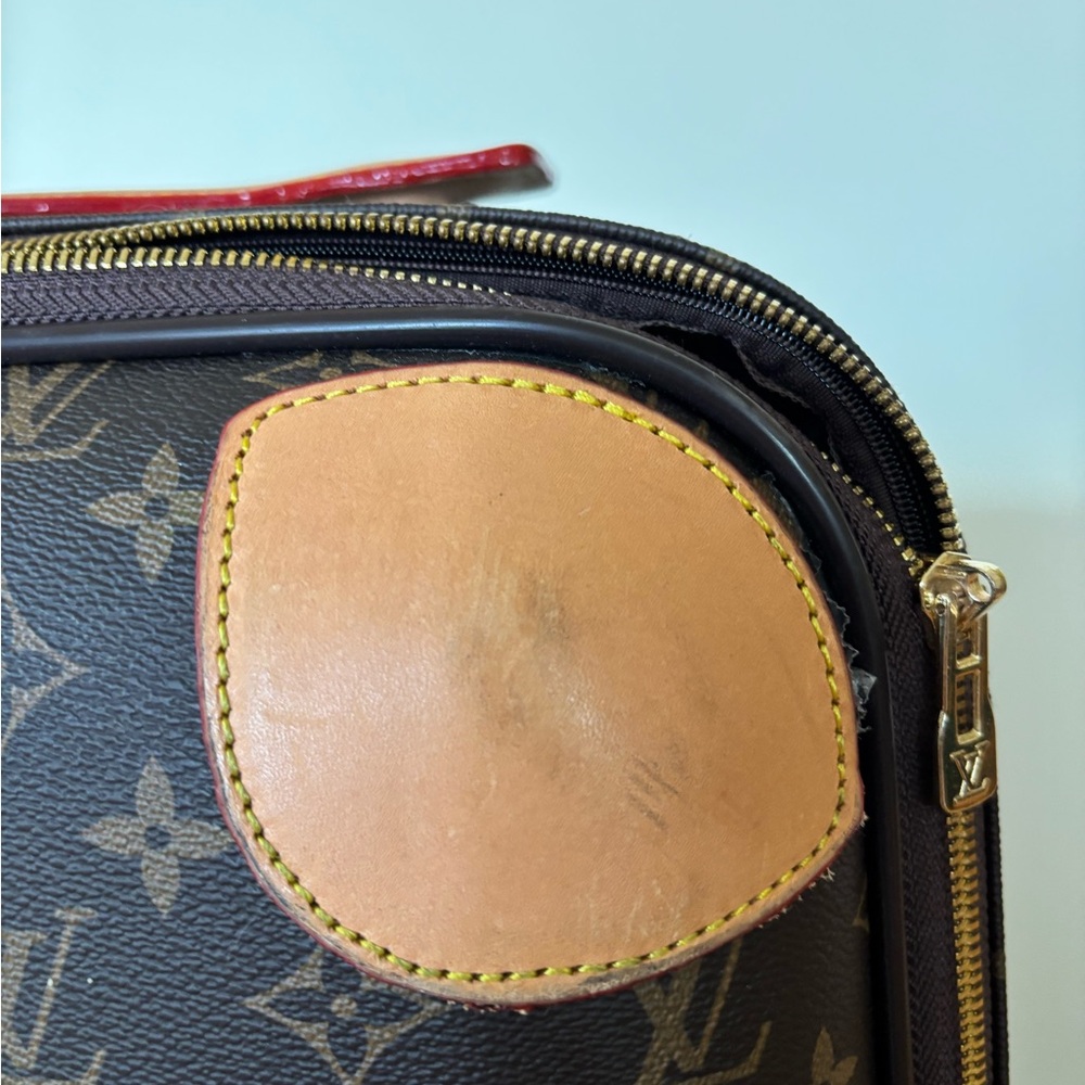 LV knockoff Brown designer Suitcase - Picture 15 of 16